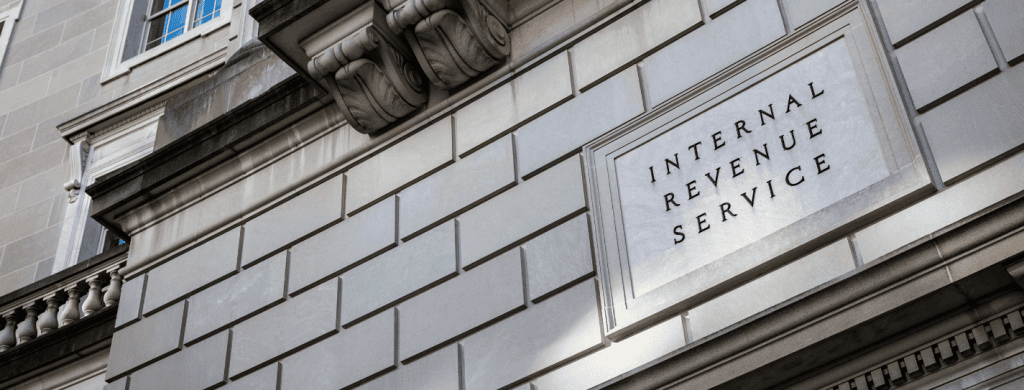 marble plaque on a building that says "Internal Revenue Service"